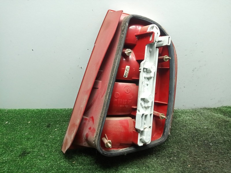 Recambio de piloto trasero izquierdo para skoda fabia (6y2/6y3) 1.4 referencia OEM IAM 6Y6945095 99-04 