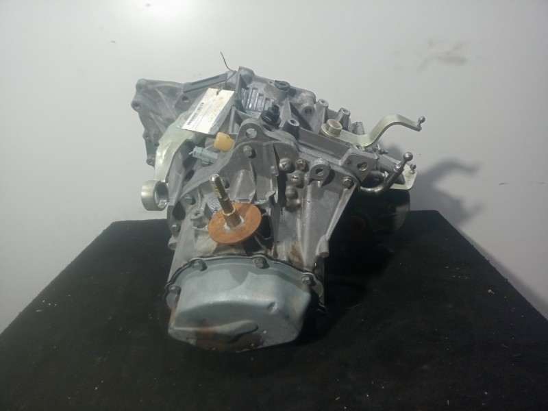Recambio de caja cambios para citroën xsara berlina 1.9 diesel referencia OEM IAM 20TD93 5.VELOCIDADES MANUAL