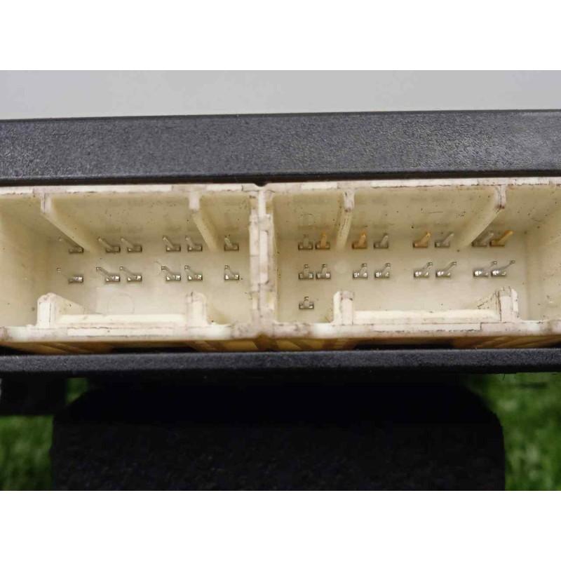 Recambio de modulo electronico para toyota yaris 1.3 16v cat referencia OEM IAM 896900D120-1028502090 DENSO 