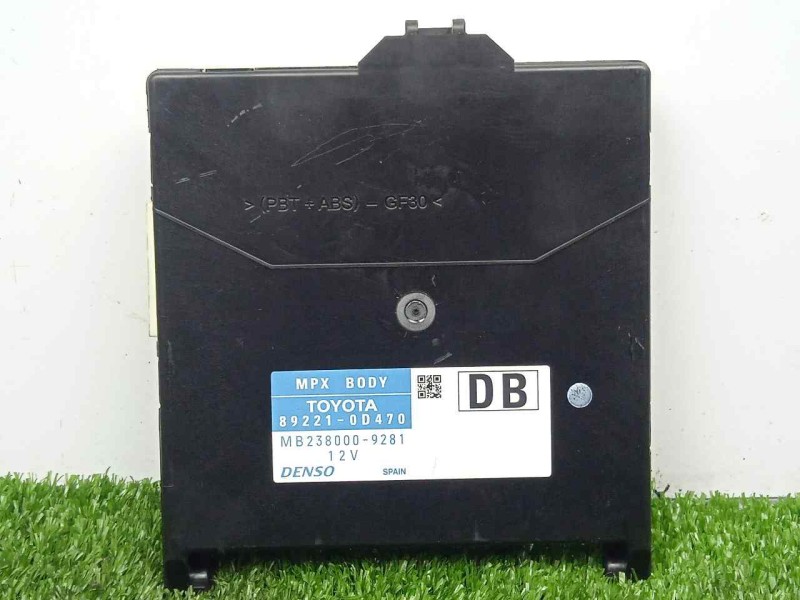 Recambio de modulo electronico para toyota yaris 1.3 16v cat referencia OEM IAM 892210D470-2380009281-MB2380009281 DENSO 