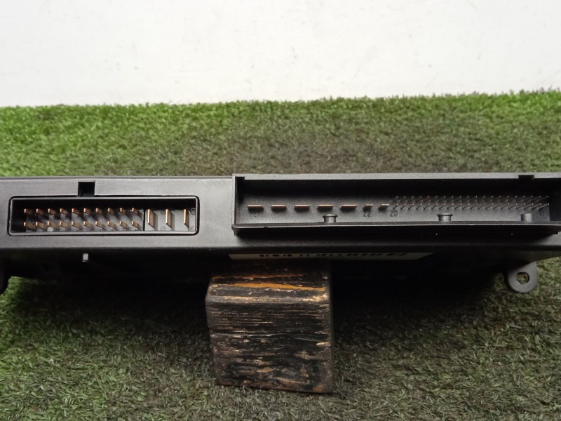 Recambio de modulo confort para bmw 3 (e90) 320 d referencia OEM IAM 532305D06-0018620  2.CONECTORES