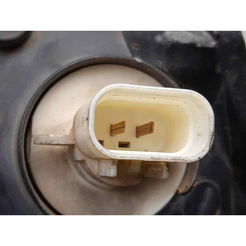 Recambio de faro derecho para hyundai elantra (xd) 2.0 crdi cat referencia OEM IAM  00-03 BLANCO