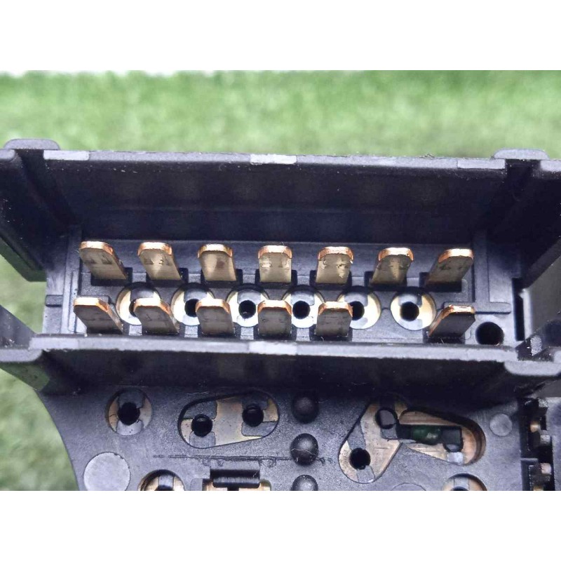 Recambio de mando luces para renault clio ii fase ii (b/cb0) 1.5 dci diesel referencia OEM IAM SINREFERENCIA  