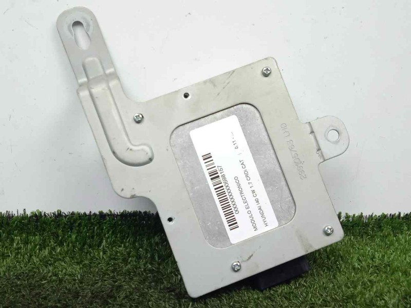 Recambio de modulo electronico para hyundai i40 cw 1.7 crdi cat referencia OEM IAM 953003Z000  