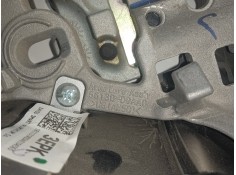 Recambio de volante para kia sportage 1.6 crdi cat referencia OEM IAM 3EPK-1811151WSDA0104565 CUERO CON.MANDOS 2