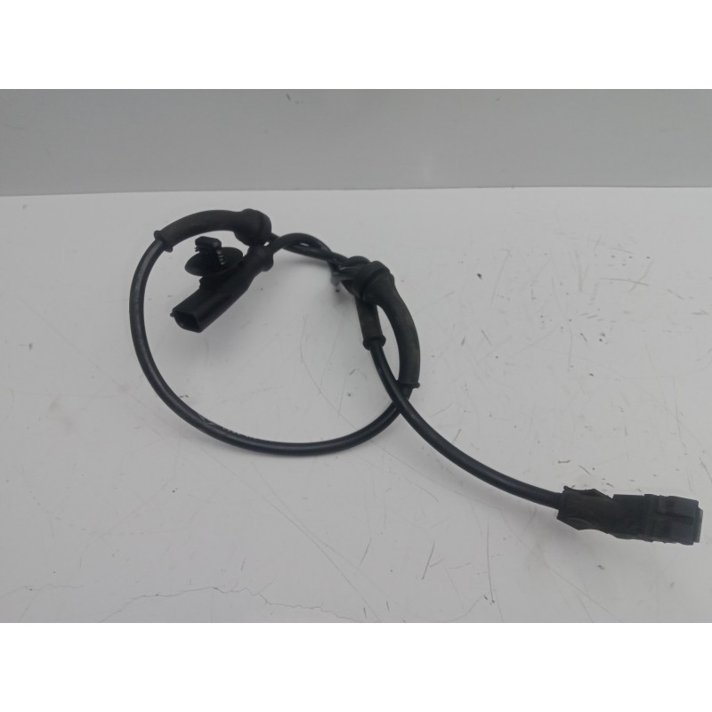Recambio de sensor para renault clio iii 1.2 referencia OEM IAM 8200419177-0265007742 SENSOR ABS 2.PINES