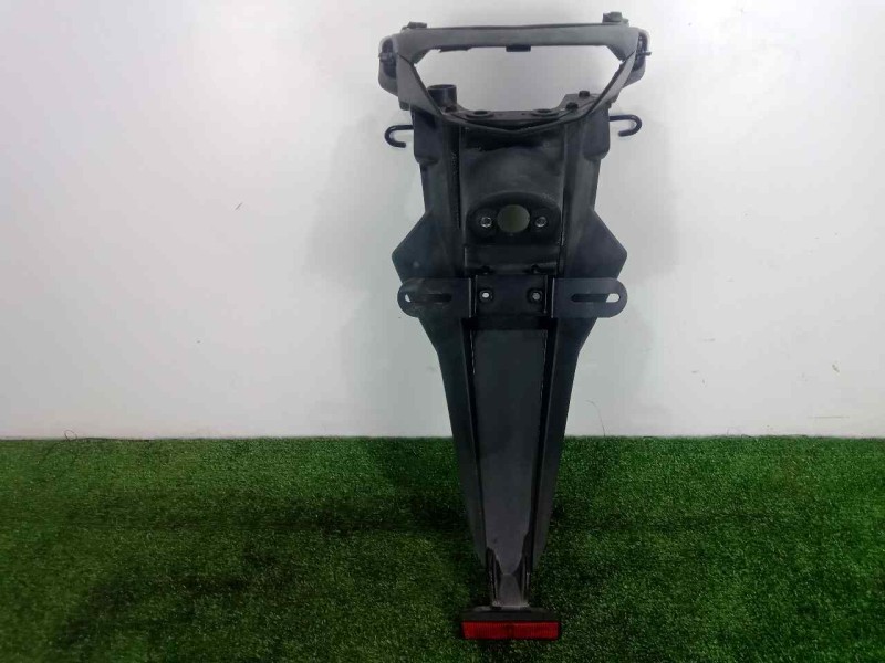 Recambio de guardabarros trasero para kawasaki ninja 250 r referencia OEM IAM 350150025  