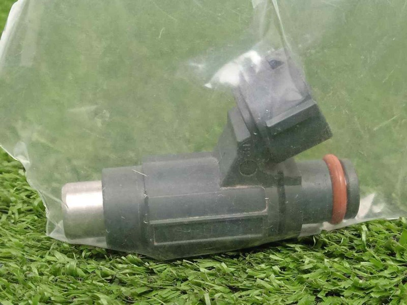 Recambio de inyector para kawasaki ninja 250 r referencia OEM IAM 28807Z8-EAT288  