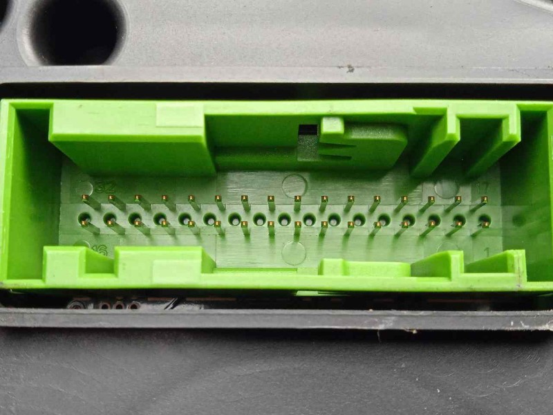 Recambio de cuadro instrumentos para land rover evoque 2.2 td4 cat referencia OEM IAM FJ3210849EB 1.CONECTOR 