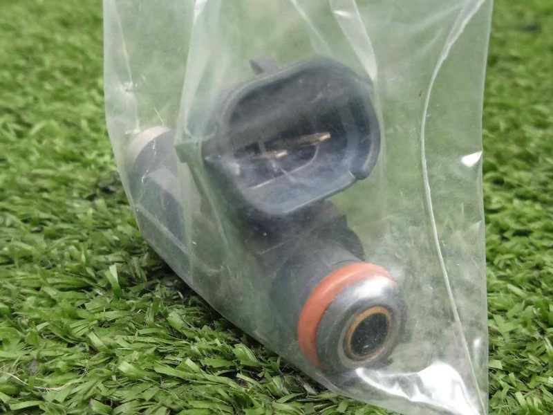 Recambio de inyector para kawasaki ninja 250 r referencia OEM IAM 28807Z8-EAT288  