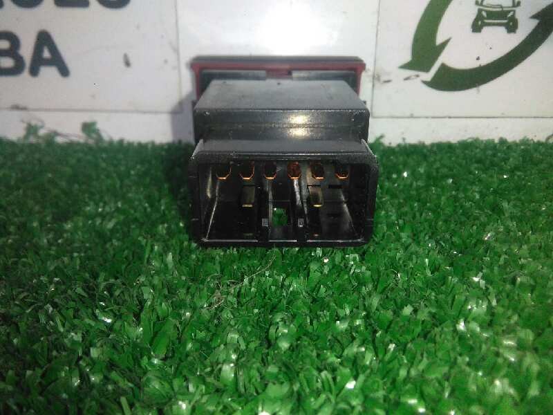 Recambio de warning para hyundai santa fe (bm) 2.2 crdi cat referencia OEM IAM 864W0140-60921Y 8.PINES 