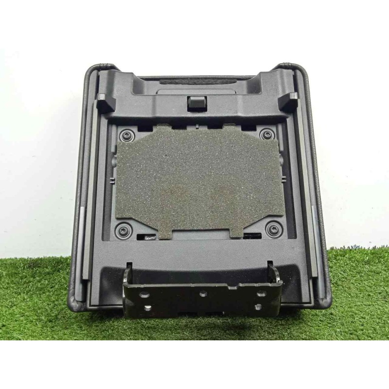 Recambio de apoyabrazos central para land rover evoque 2.2 td4 cat referencia OEM IAM LR043617  