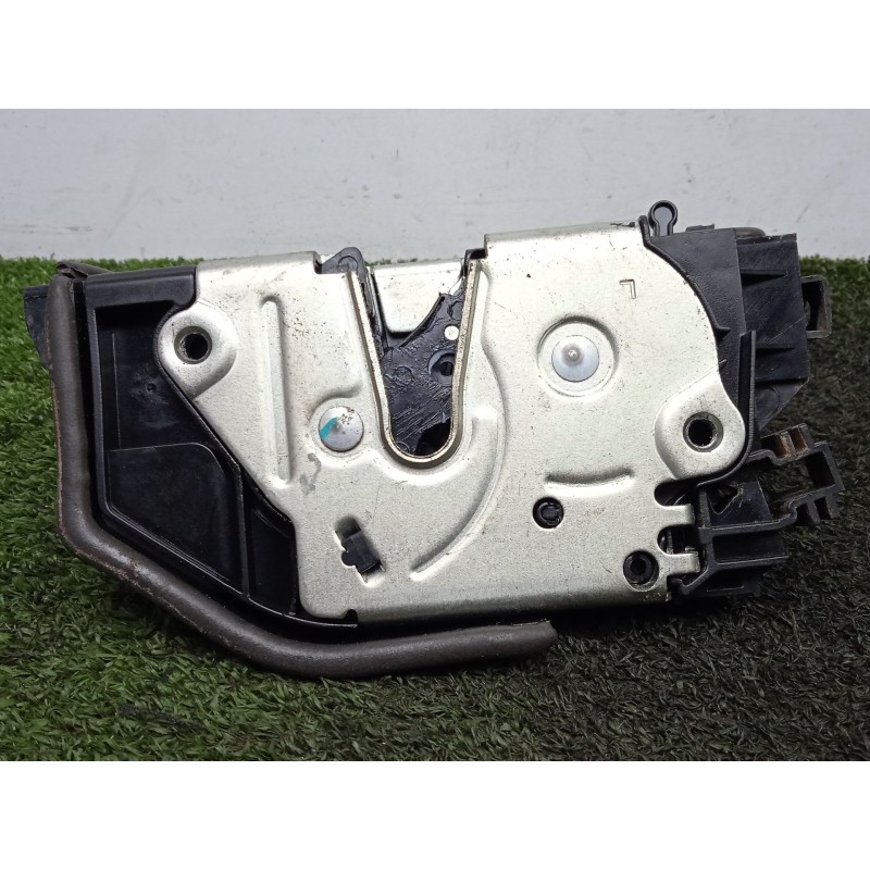 Recambio de cerradura puerta trasera izquierda para bmw 3 (e90) 320 d referencia OEM IAM SINREFERENCIA  