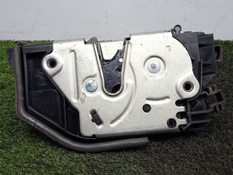 Recambio de cerradura puerta trasera izquierda para bmw 3 (e90) 320 d referencia OEM IAM SINREFERENCIA  