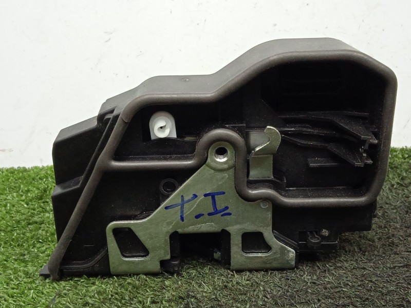 Recambio de cerradura puerta trasera izquierda para bmw 3 (e90) 320 d referencia OEM IAM SINREFERENCIA  