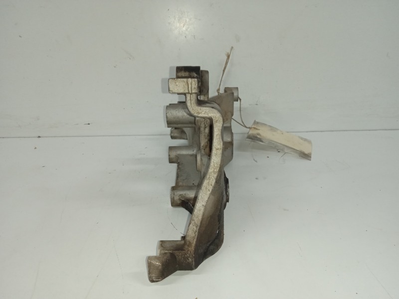 Recambio de soporte alternador para mitsubishi asx (ga0w) 1.8 di-d cat referencia OEM IAM 1801A113  