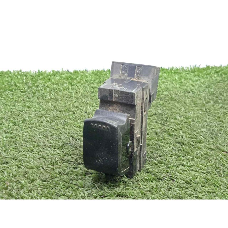 Recambio de mando elevalunas trasero izquierdo para suzuki grand vitara jb (jt) 1.9 ddis turbodiesel referencia OEM IAM SINREFER