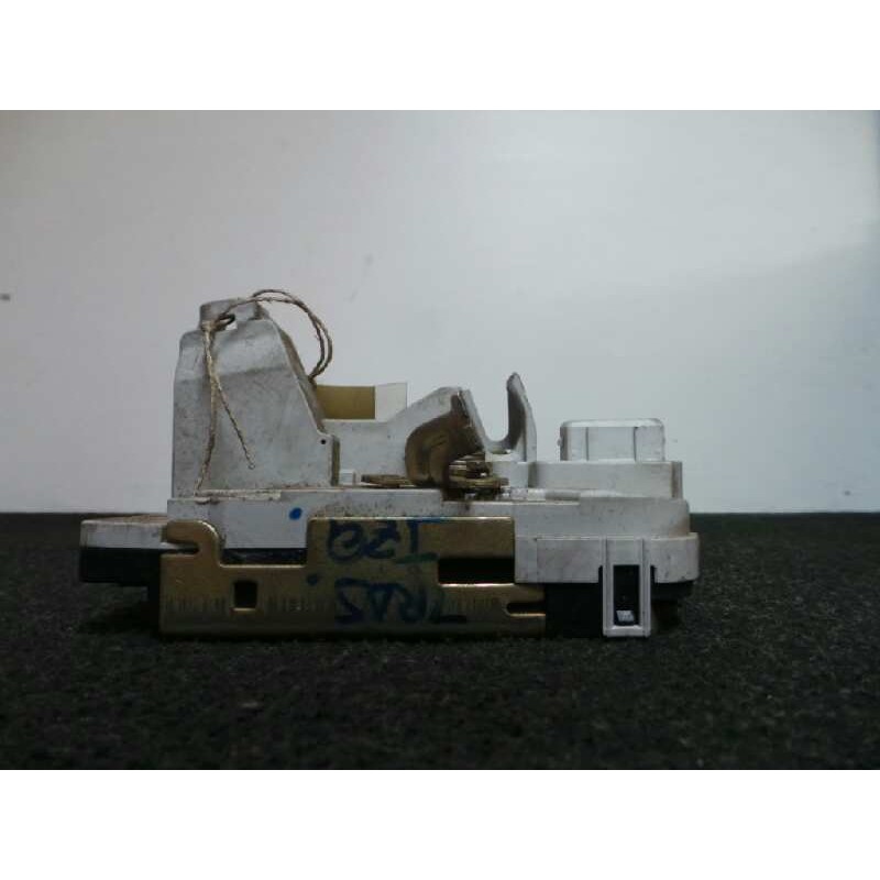 Recambio de cerradura puerta trasera izquierda para peugeot 307 break / sw (s1) 2.0 hdi fap cat referencia OEM IAM  5 PUERTAS 