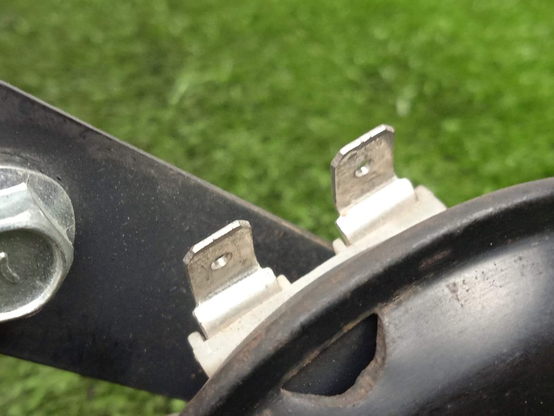 Recambio de claxon para kawasaki ninja 250 r referencia OEM IAM 270030058-SM09F25 2.PINES 