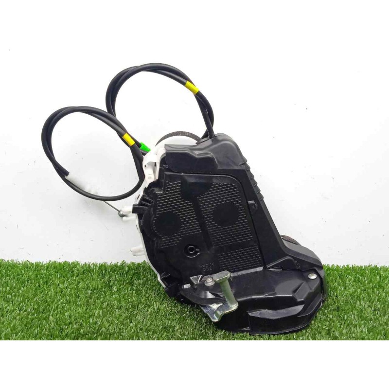 Recambio de cerradura puerta trasera izquierda para toyota yaris 1.3 16v cat referencia OEM IAM 690600D310 2.PINES 
