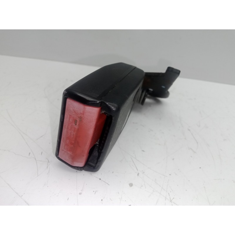 Recambio de enganche cinturon trasero derecho para renault laguna iii 1.5 dci diesel referencia OEM IAM   