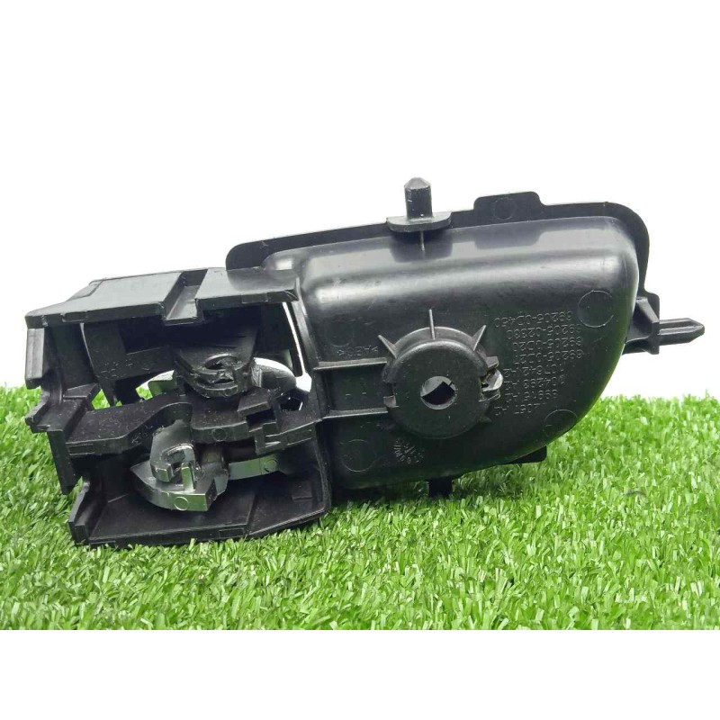 Recambio de maneta interior delantera derecha para toyota yaris 1.3 16v cat referencia OEM IAM 6920502330-6920502330C2  