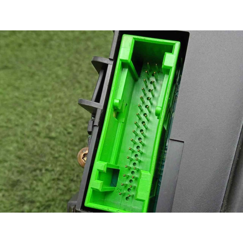 Recambio de cuadro instrumentos para skoda octavia berlina (1u2) 1.6 referencia OEM IAM 1U0920811B-110080146007  