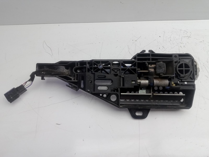 Recambio de maneta exterior delantera derecha para renault clio iv 1.2 tce energy referencia OEM IAM   