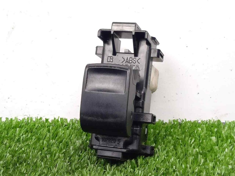 Recambio de mando elevalunas delantero derecho para toyota yaris 1.3 16v cat referencia OEM IAM  5.PINES 