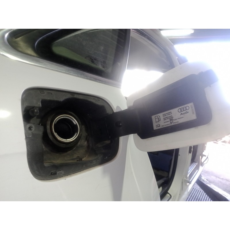 Recambio de tapa exterior combustible para audi a4 ber. (b8) 1.8 16v tfsi referencia OEM IAM   