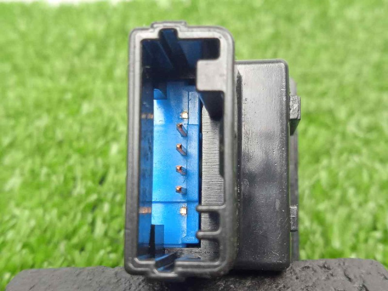 Recambio de mando esp para toyota yaris 1.3 16v cat referencia OEM IAM SINREFERENCIA 4.PINES 