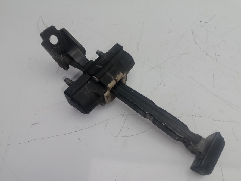 Recambio de retenedor puerta para renault clio iv 1.2 tce energy referencia OEM IAM  TRASERO.DERECHO 