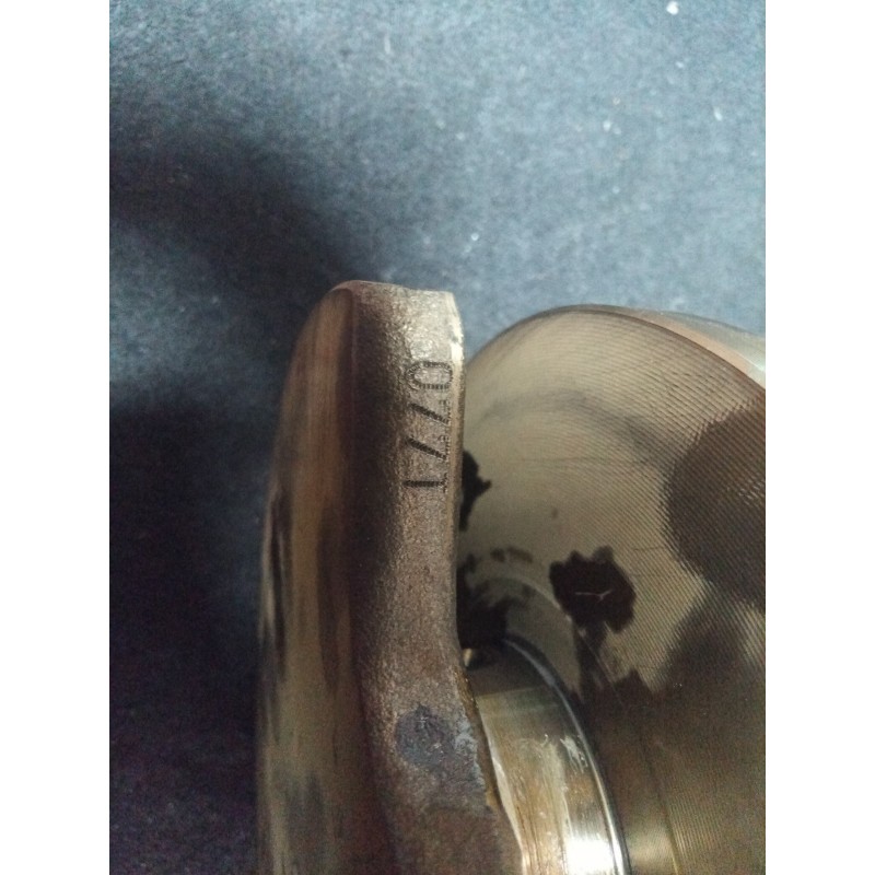 Recambio de cigueñal para audi a8 (d2) 4.2 v8 40v referencia OEM IAM 077T  