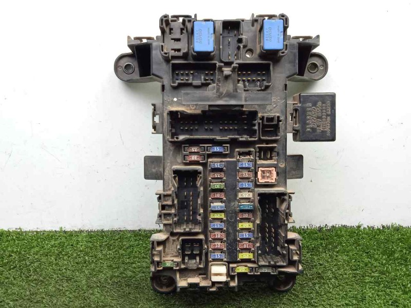 Recambio de caja reles / fusibles para suzuki grand vitara jb (jt) 1.9 ddis turbodiesel referencia OEM IAM 13446I06  