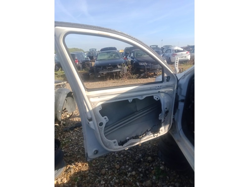 Recambio de puerta delantera izquierda para skoda octavia berlina (1z3) 1.6 referencia OEM IAM   BLANCO