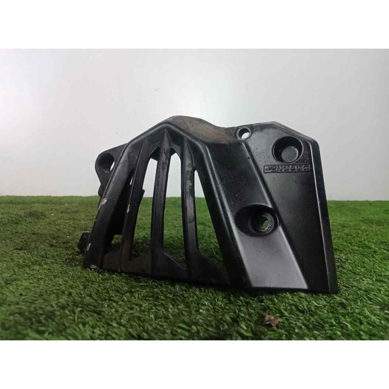 Recambio de tapa motor para kawasaki ninja 250 r referencia OEM IAM 140410021 TAPA.PIÑON 