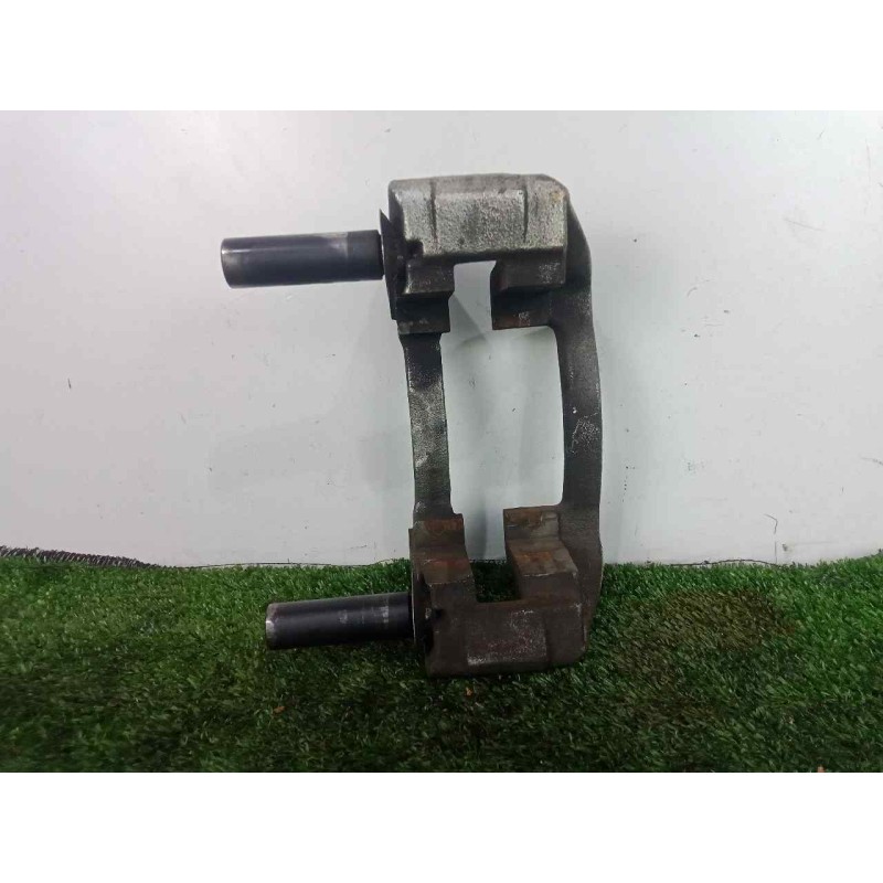 Recambio de portapinzas para iveco daily chasis- cabina (1999 =>) 2.3 hpi referencia OEM IAM  TRASERA IZQUIERDA