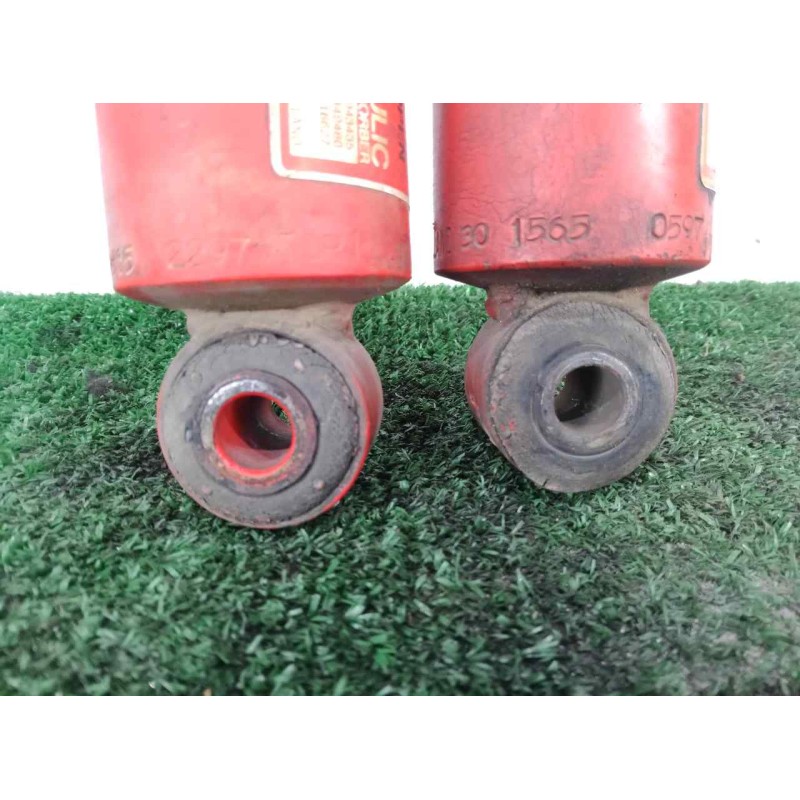 Recambio de juego amortiguadores trasero para opel frontera a 2.8 turbodiesel referencia OEM IAM 3015652297-3015650597  