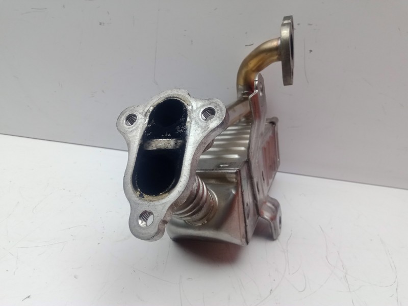 Recambio de enfriador gases egr para toyota auris 1.4 turbodiesel cat referencia OEM IAM 2560133070-1306420000  