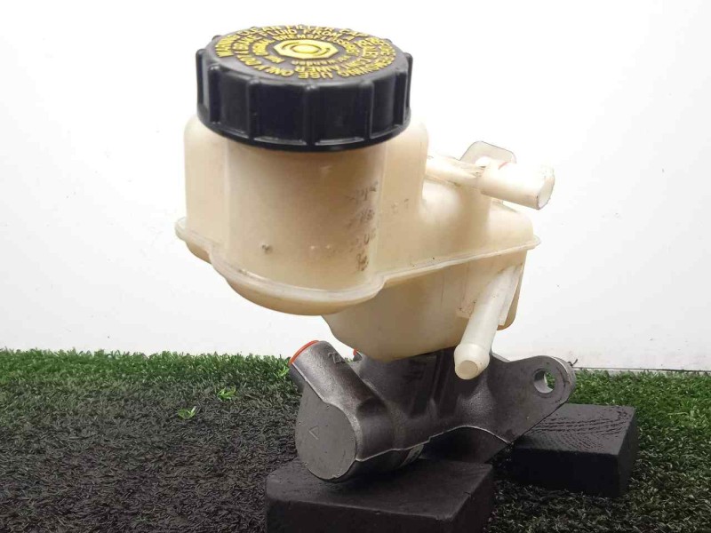 Recambio de bomba freno para toyota yaris 1.3 16v cat referencia OEM IAM 4720109650-472200D080  