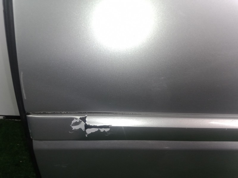 Recambio de puerta trasera izquierda para renault laguna iii 1.5 dci diesel referencia OEM IAM   