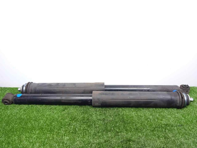 Recambio de juego amortiguadores trasero para toyota yaris 1.3 16v cat referencia OEM IAM 485300DA00  