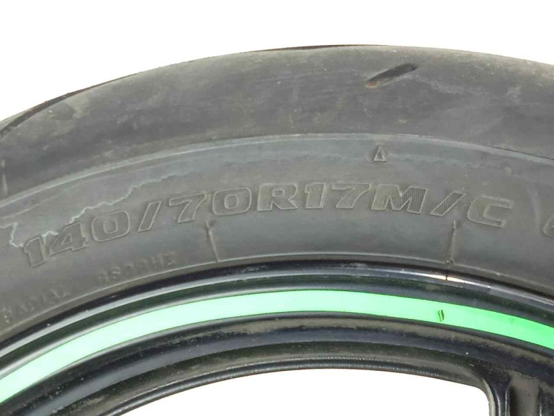 Recambio de llanta para kawasaki ninja 250 r referencia OEM IAM 410730153QT-140/70R17-66H BRIDGESTONE BATTLAX 66H - TRASERA