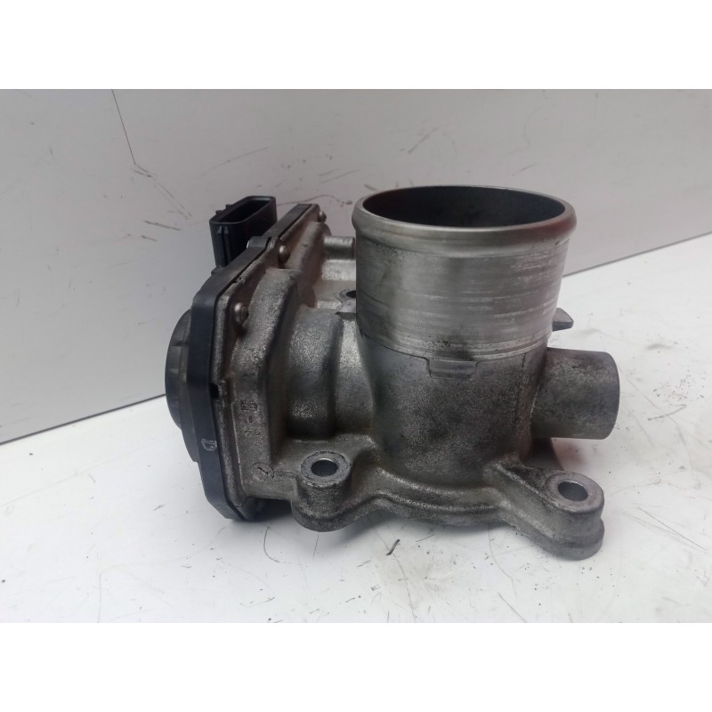 Recambio de caja mariposa para toyota auris 1.4 turbodiesel cat referencia OEM IAM 261000N030 6.PINES 