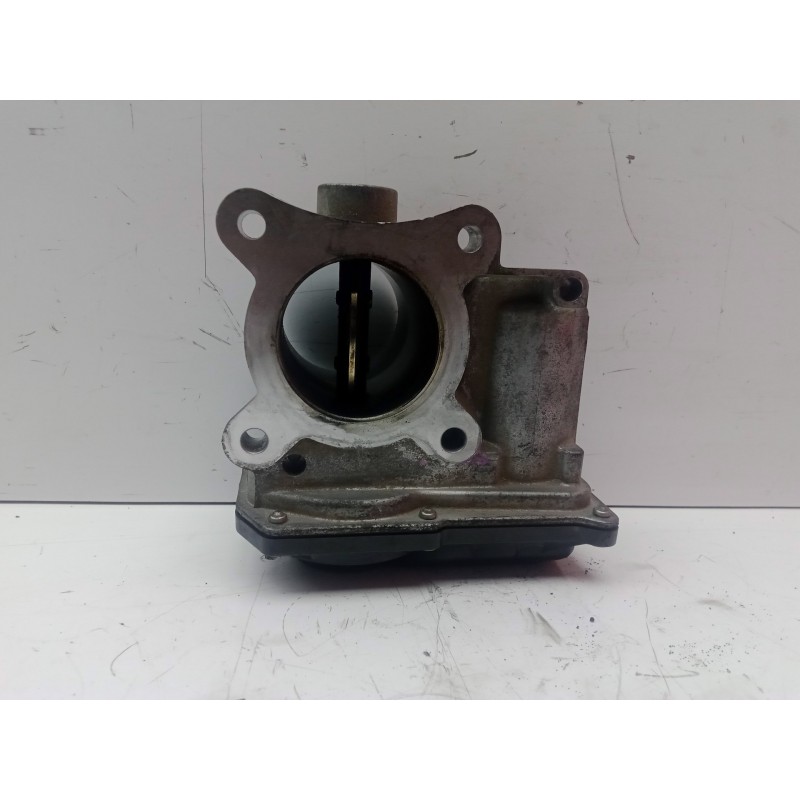 Recambio de caja mariposa para toyota auris 1.4 turbodiesel cat referencia OEM IAM 261000N030 6.PINES 