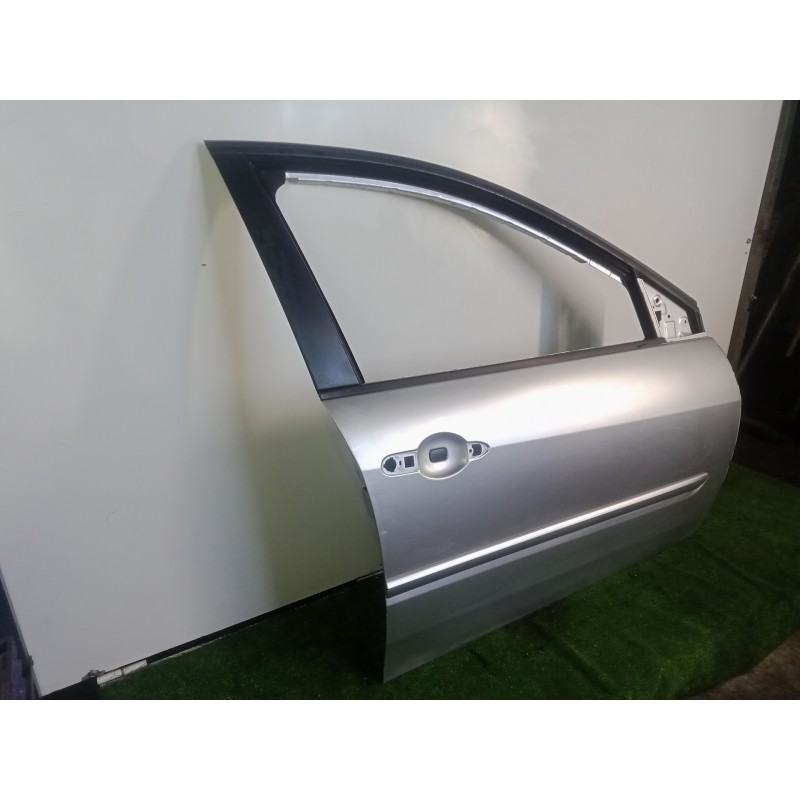 Recambio de puerta delantera derecha para renault laguna iii 1.5 dci diesel referencia OEM IAM   