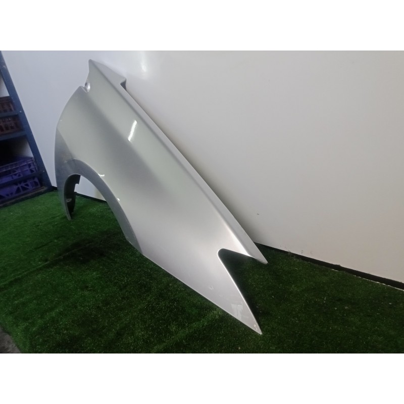 Recambio de aleta delantera derecha para renault laguna iii 1.5 dci diesel referencia OEM IAM   