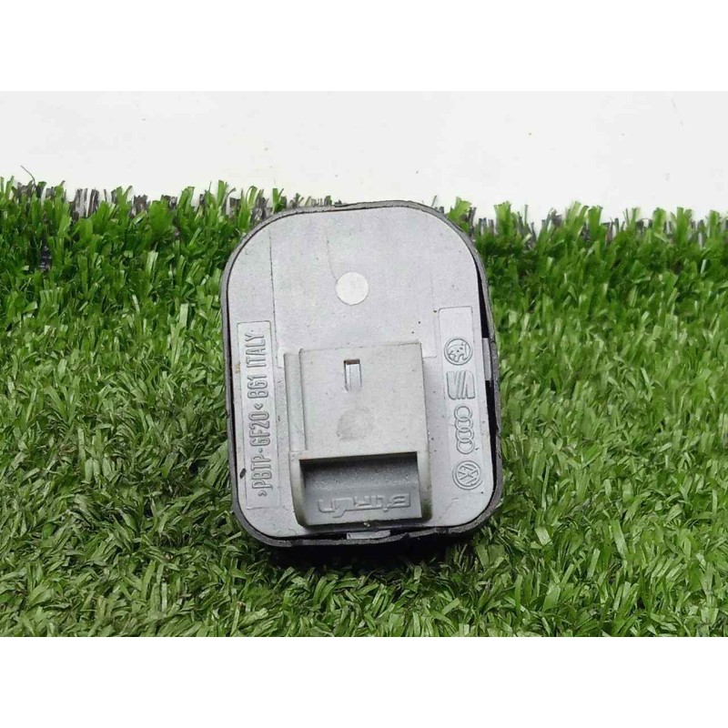 Recambio de mando retrovisor para audi a3 sportback (8p) 1.9 tdi referencia OEM IAM 8E0959565  