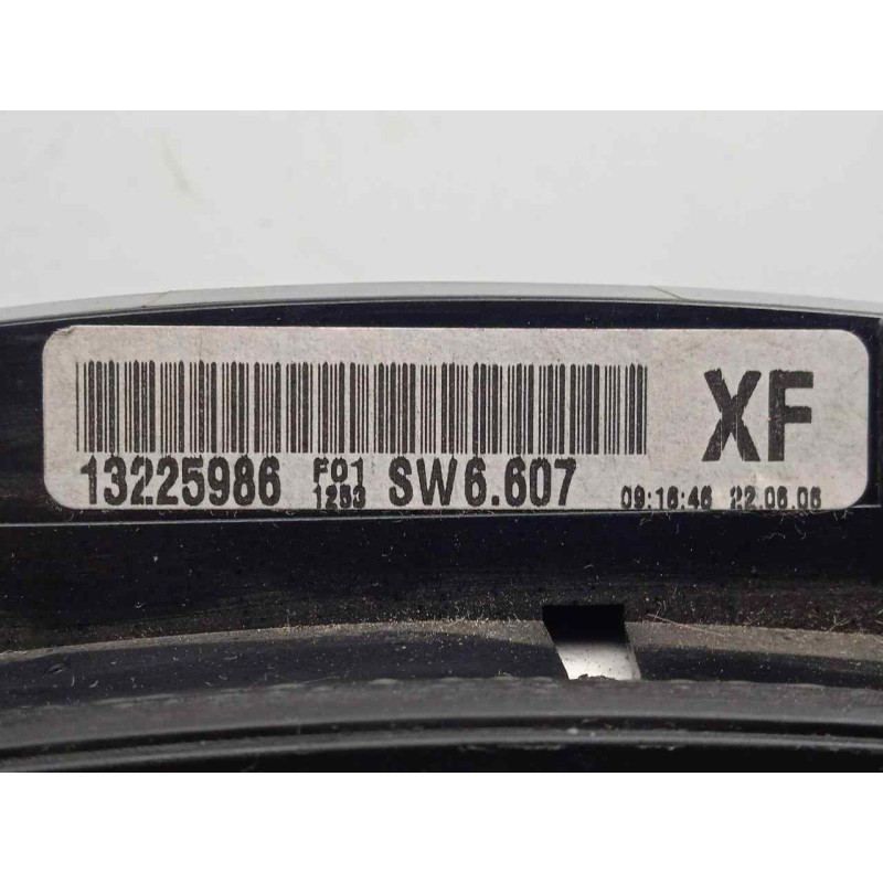 Recambio de cuadro instrumentos para opel zafira b 1.8 16v referencia OEM IAM 13225986  