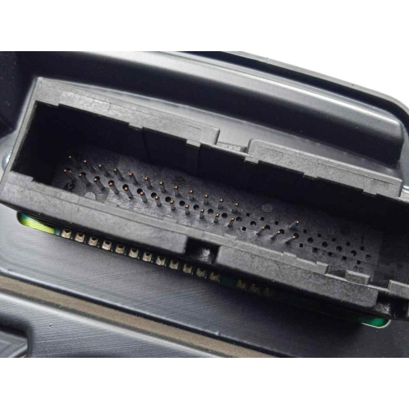 Recambio de cuadro instrumentos para opel zafira b 1.8 16v referencia OEM IAM 13225986  